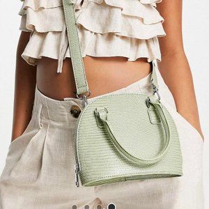 Save green bag , worn once